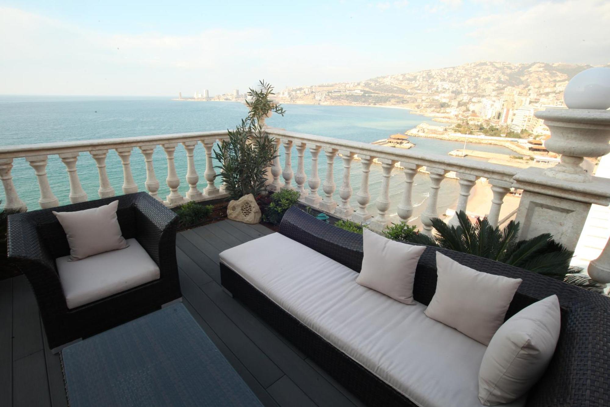 Portaluna Hotel & Resort Jounieh Exterior foto